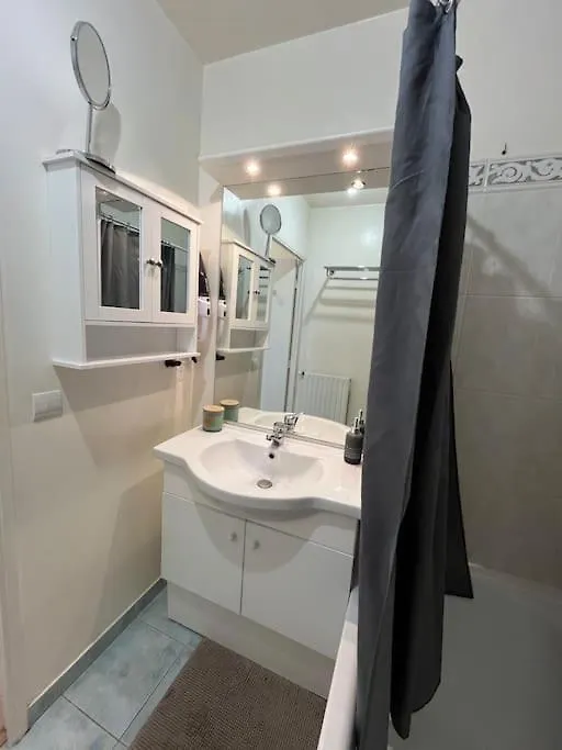 Appartement Moderne & Confortable Orly Apartment